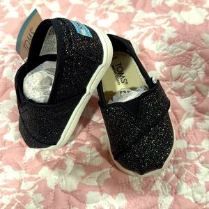 Tom’s Belmont Black Glitter